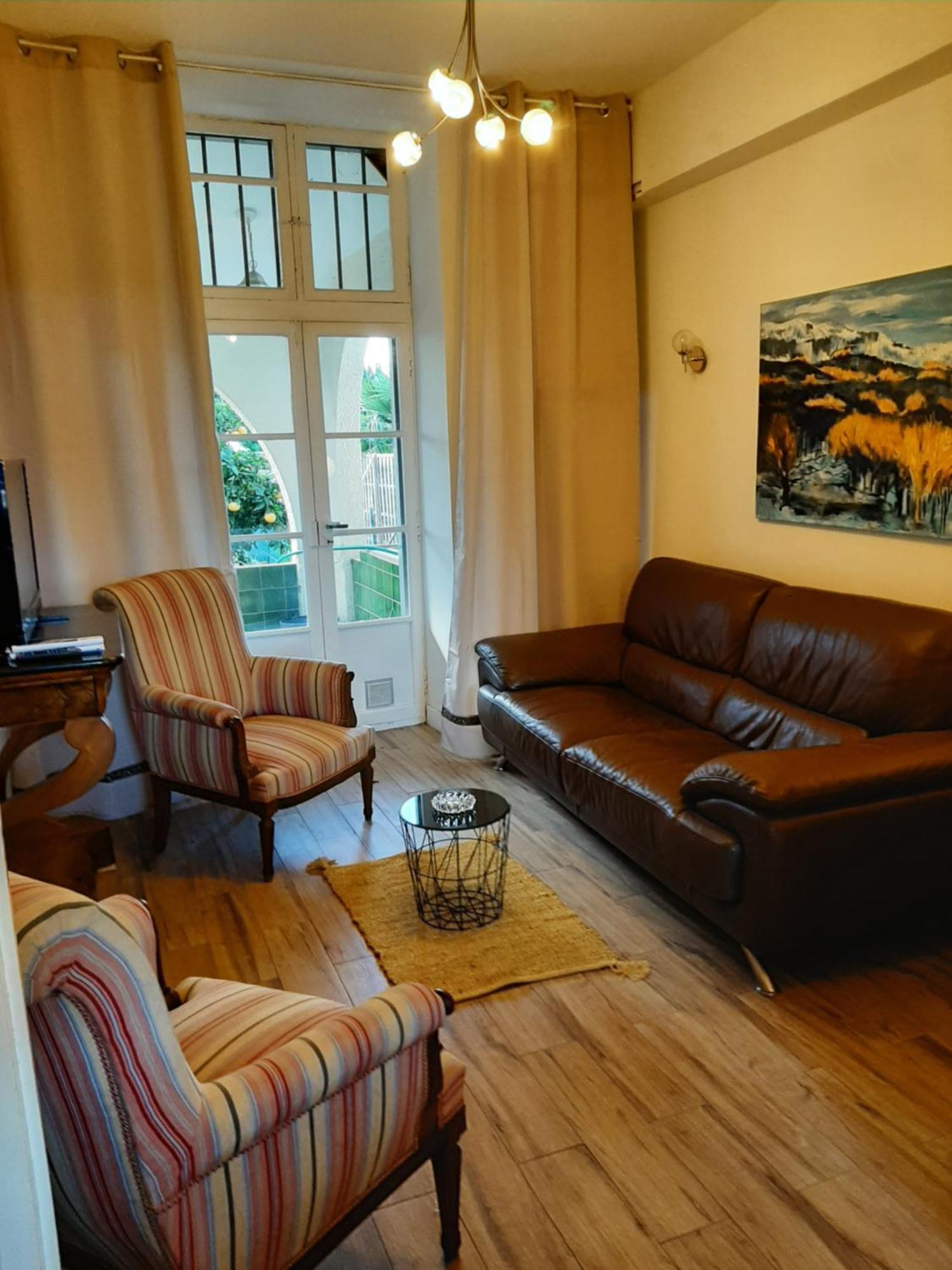 Chez Jean Villa Millas Exteriör bild
